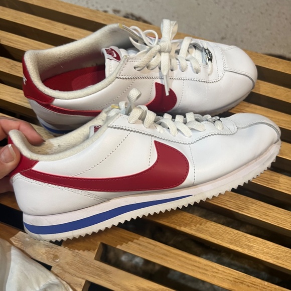 SOLD NIKE Cortez SIZE 8 M/ 10 W - Picture 6 of 12
